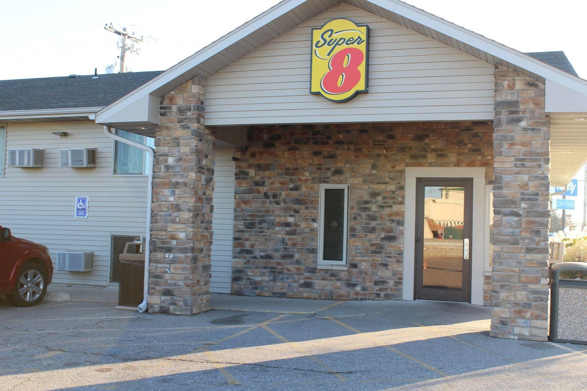 Motel Super 8 By Wyndham Kearney Extérieur photo